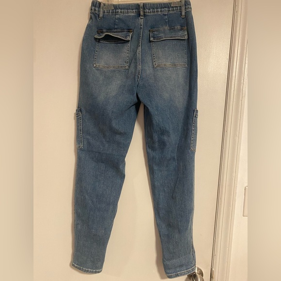 NWOT! Judy Blue High Waist Cargo Cuff Denim Jogger - Size 7(28) - Picture 9 of 11